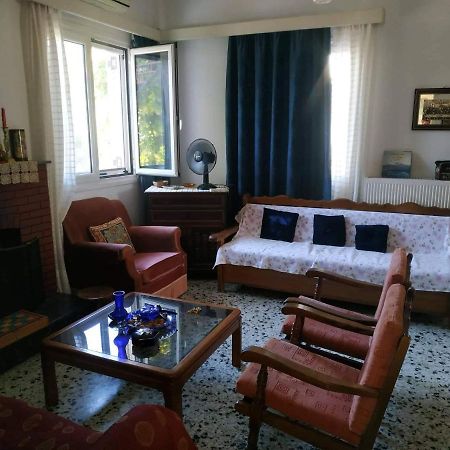 Vacation House Dionysia Villa เอยิโอ ภายนอก รูปภาพ