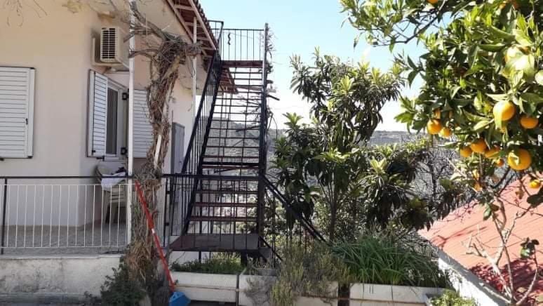 Vacation House Dionysia Villa เอยิโอ ภายนอก รูปภาพ