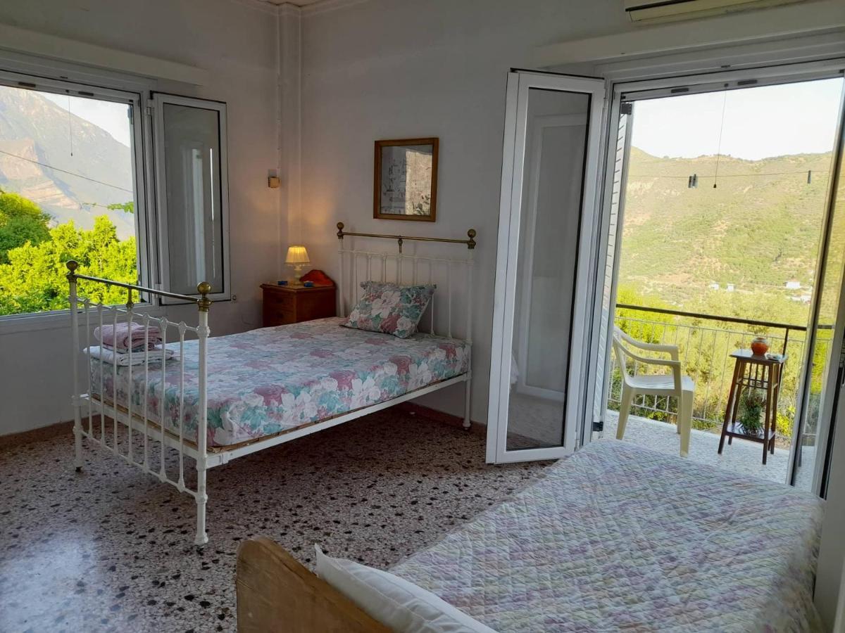 Vacation House Dionysia Villa เอยิโอ ภายนอก รูปภาพ